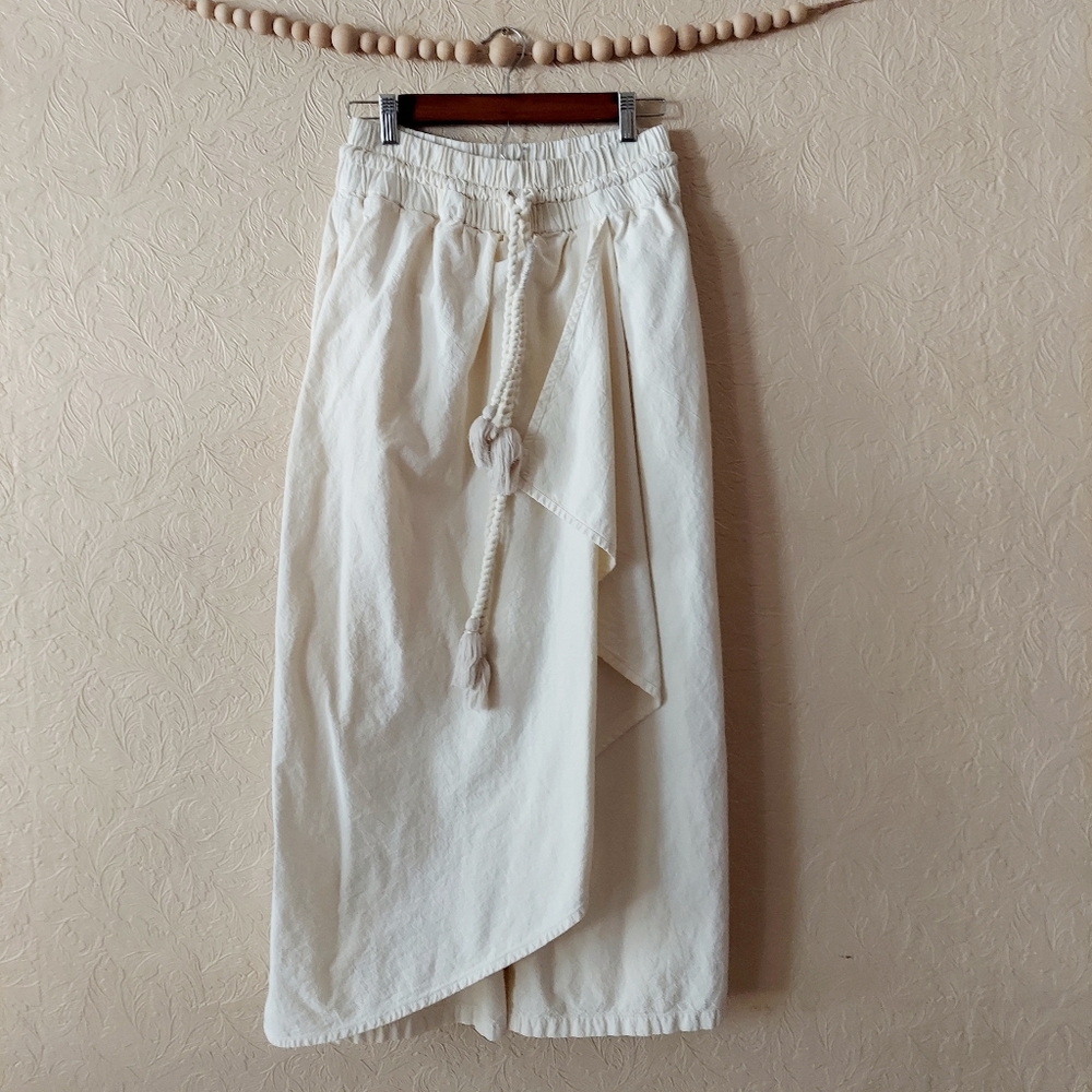 Free People "Take Me To Hawaii" wrap front pants - Picture 2 of 10